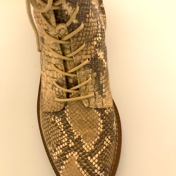 Nina lace-up boots - Picture 2 of 4